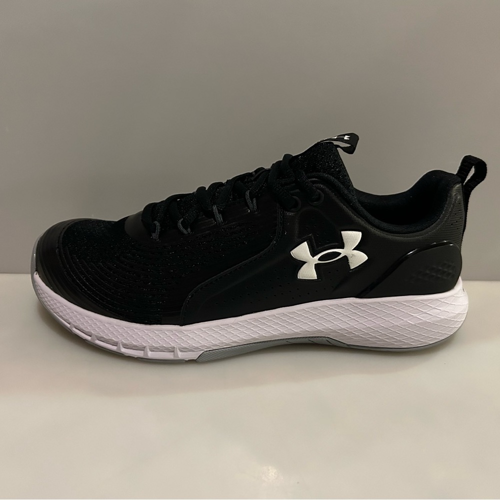 New Under Armour Men’s Charged Commit 3 Black Running Shoes - Size 8 (4E) NIB